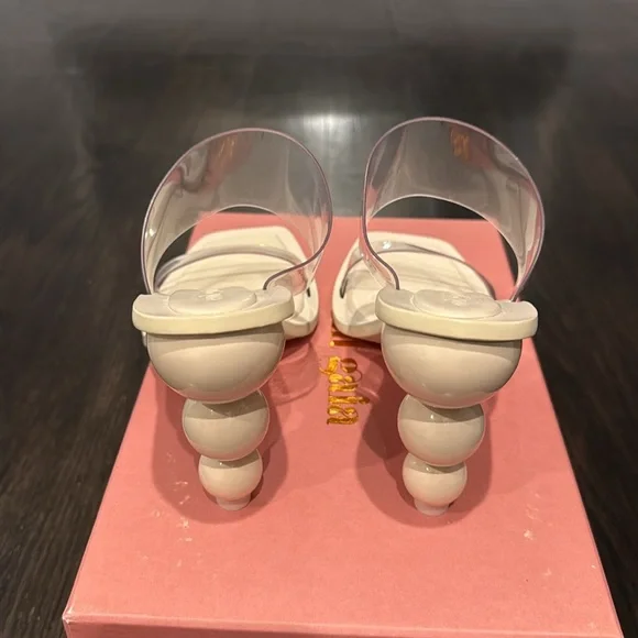 Cult Gaia Vita sandal in off white - Picture 3 of 5